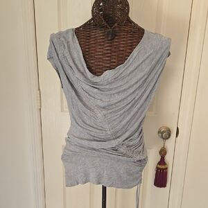 Kische Elegant Gray Women's Draped Tee with Drawstring